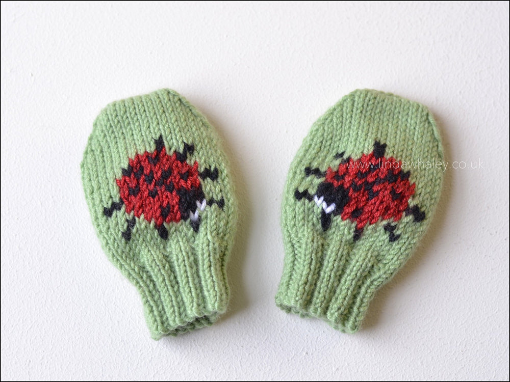 LITTLE LADYBIRD MITTENS