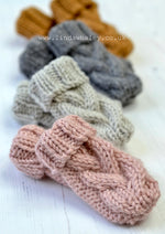 NYSA ARAN CABLED BABY MITTS