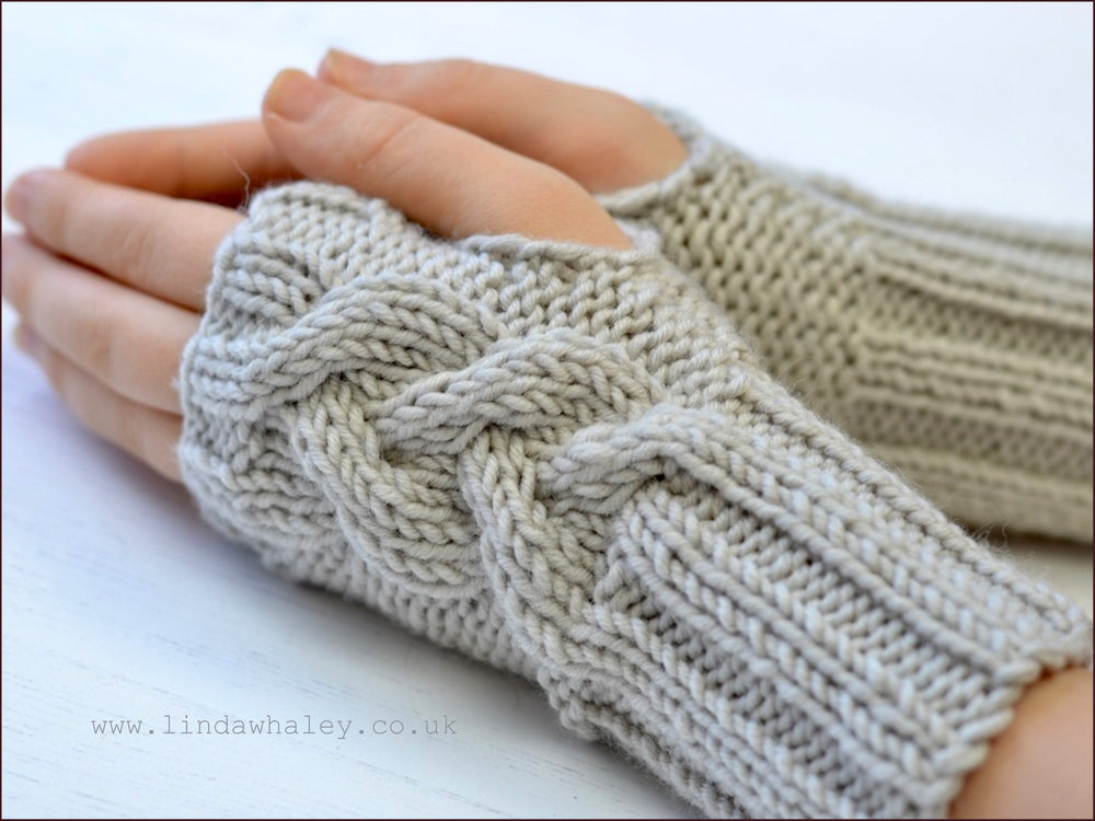 NYSA ARAN FINGERLESS MITTS