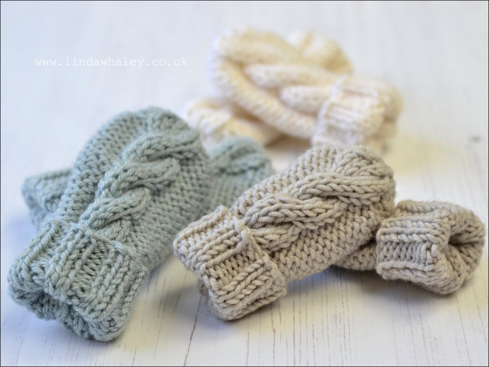 OSCAR ARAN BABY MITTS