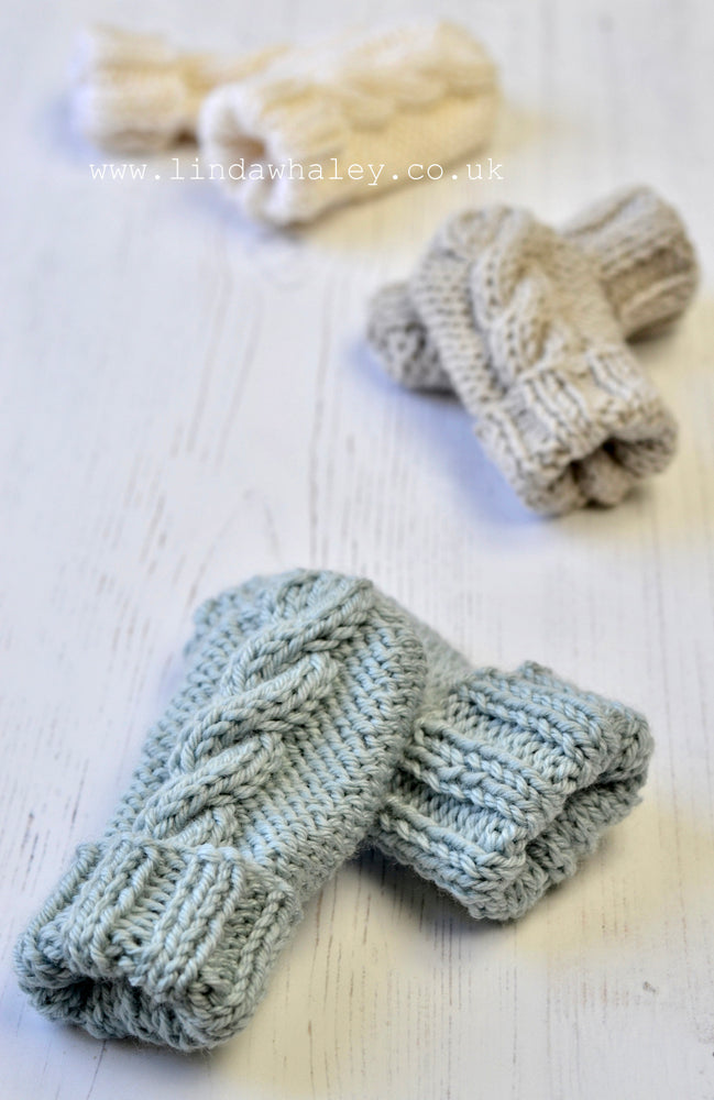 OSCAR ARAN BABY MITTS